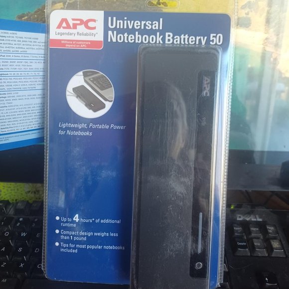 APC Universal Notebook Battery 50 - Picture 1 of 1
